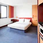 Novotel Potsdamer Platz Otel Berlin