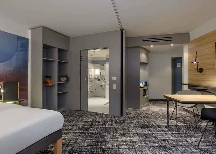 Novotel Potsdamer Platz Hotel 3*