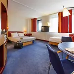 Novotel Potsdamer Platz 3*