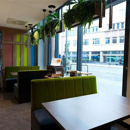 Novotel Potsdamer Platz 3*
