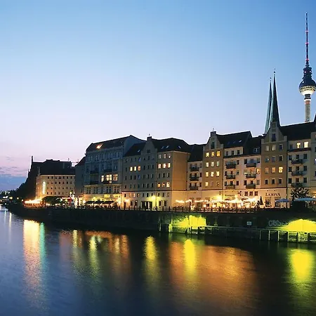 Novotel Potsdamer Platz Hotel 3*